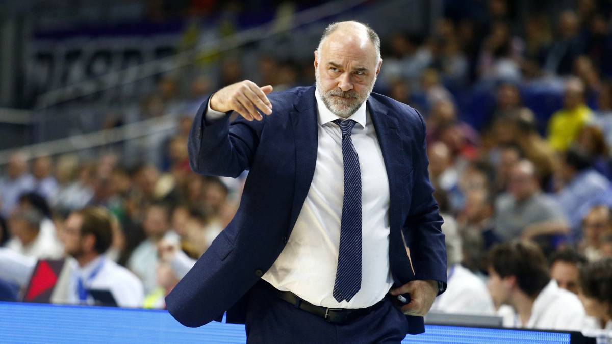 Pablo Laso, cerca de Sainz y Ferrándiz