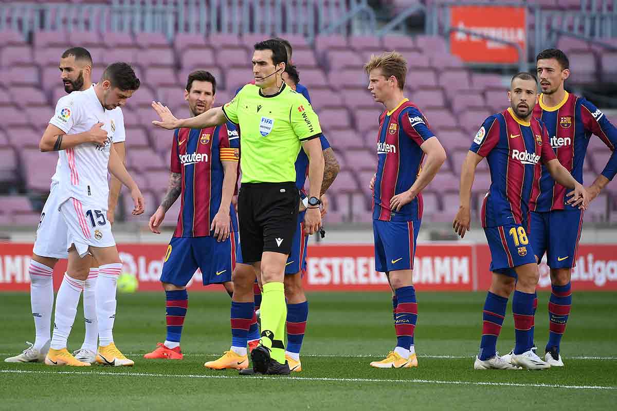 Martínez Munuera en el Barcelona-Real Madrid