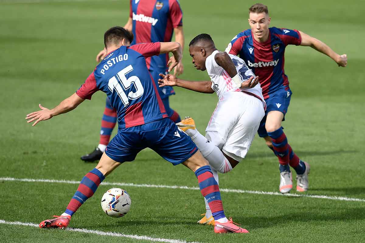 Vinicius, twist and gol