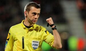 Clément Turpin en el Real Madrid - Inter de Milán