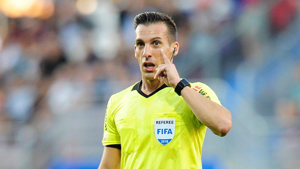 Estrada Fernández en el Huesca - Real Madrid