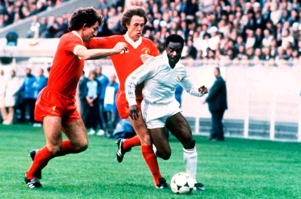 Laurie Cunningham Real Madrid Liverpool