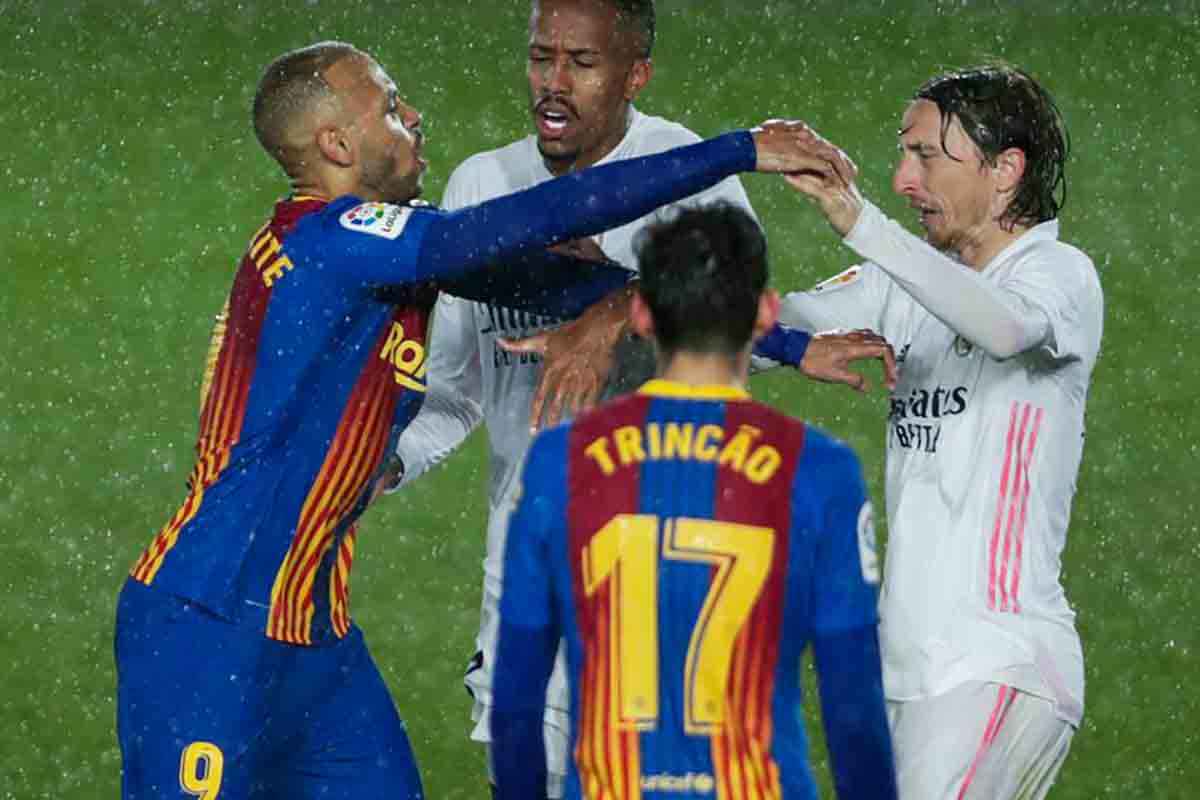 Locura y gesta bajo la lluvia