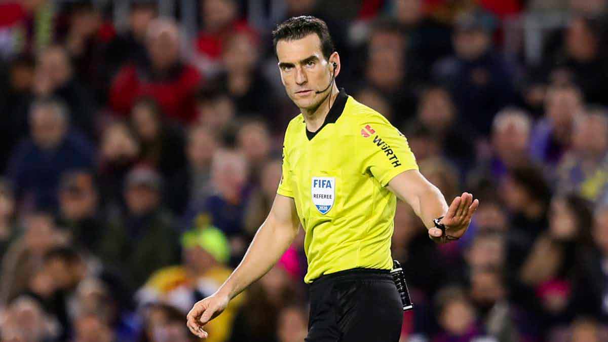 Martínez Munuera en el Granada - Real Madrid