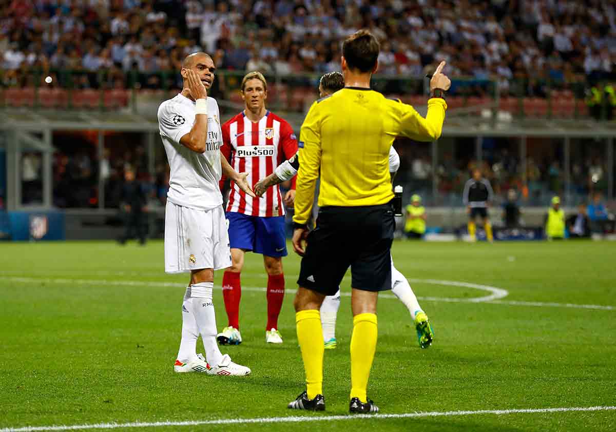 Clattenburg y el llanto atlético