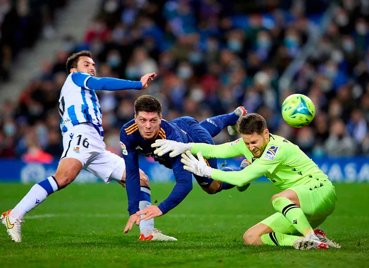 La oscuridad y la luz de Jovic