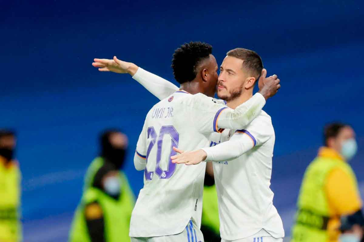 Vini no sabe bailar, Hazard sí