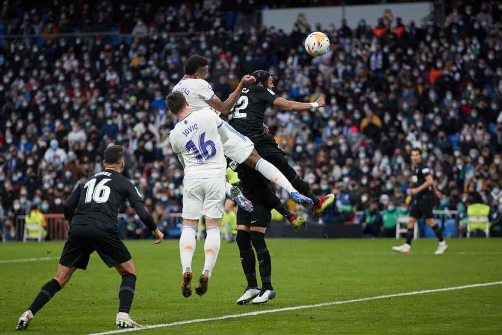 Real Madrid, 2 - Elche, 2: Sin gas, pero con Éder - La Galerna