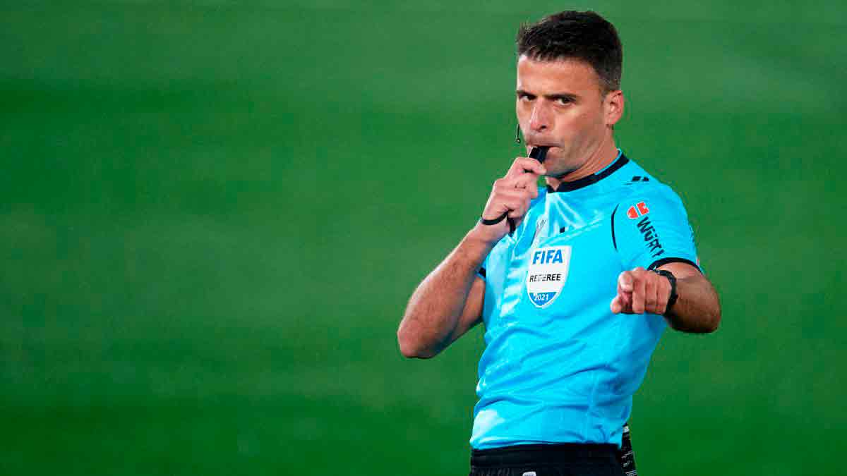 Gil Manzano en el Real Madrid, 4 - Real Sociedad, 1