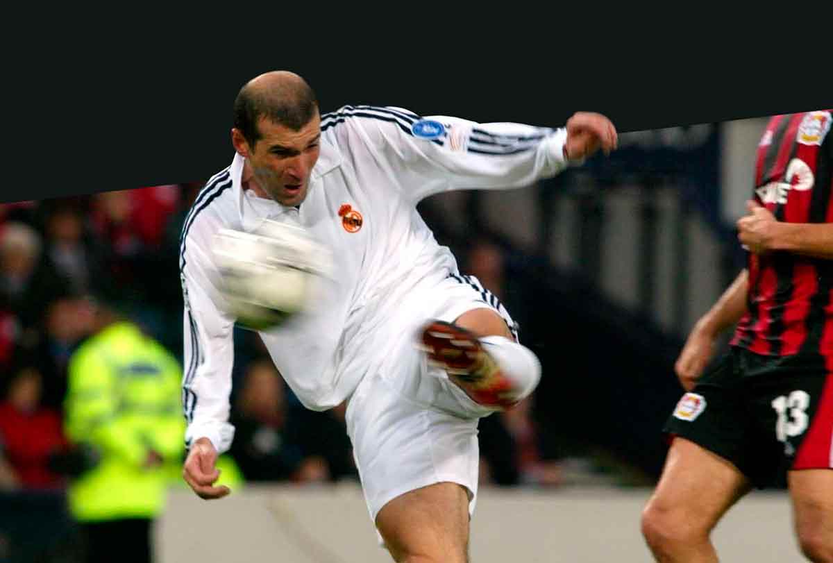 Zidane volea
