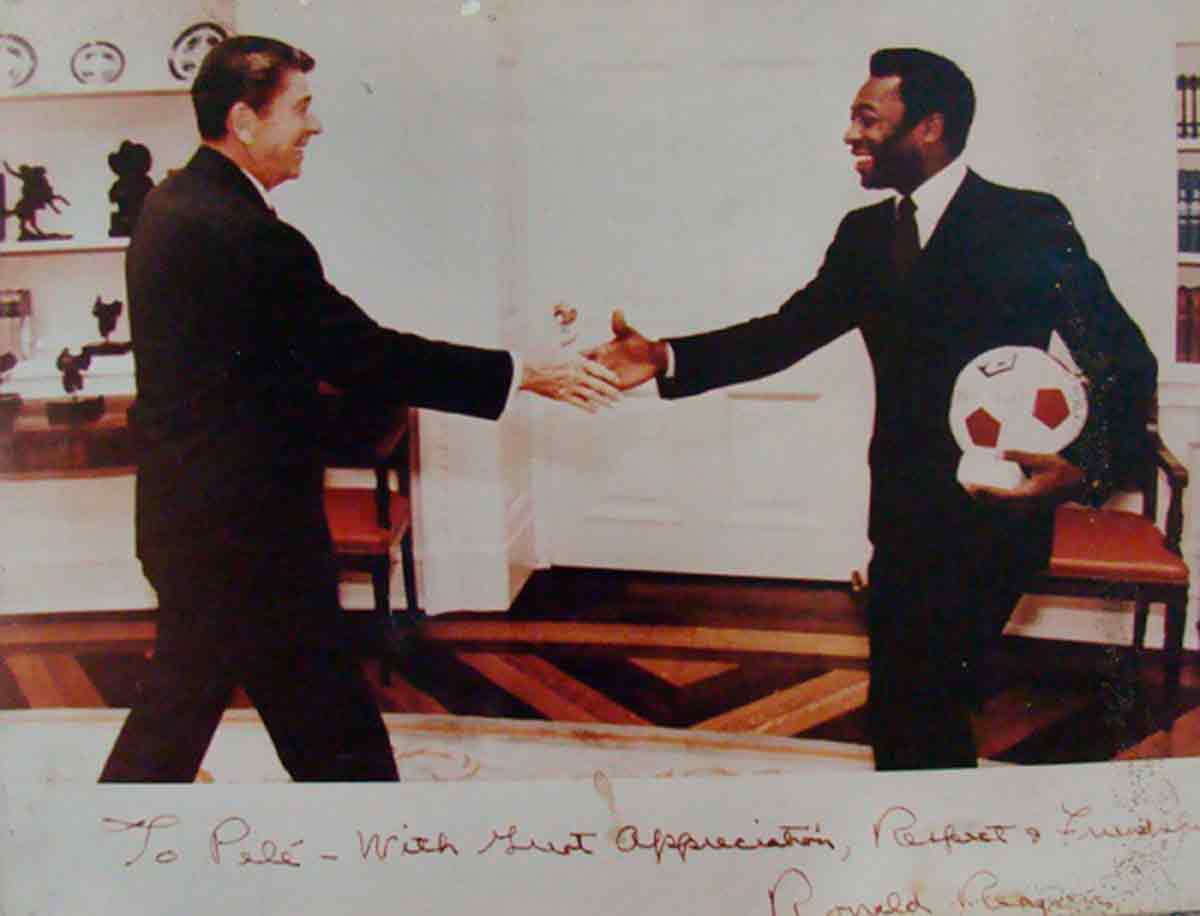 Pelé y Ronald Reagan