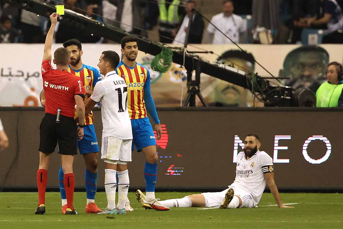 Hernández Hernández en el Real Madrid - Valencia