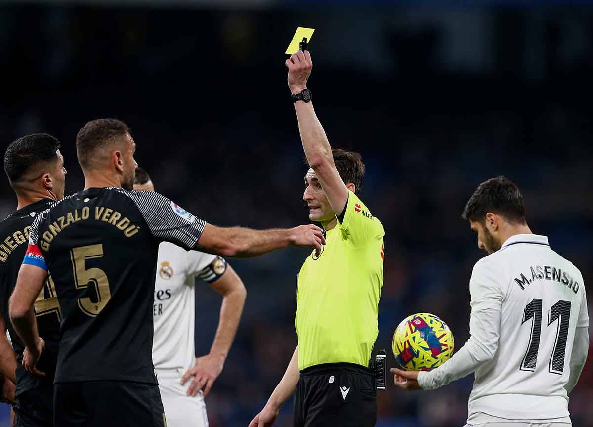 De Burgos Bengoetxea en el Real Madrid, 4 - Elche, 0