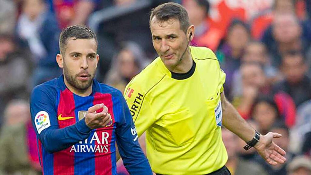Clos Gómez buscará quedar bien con el Barça
