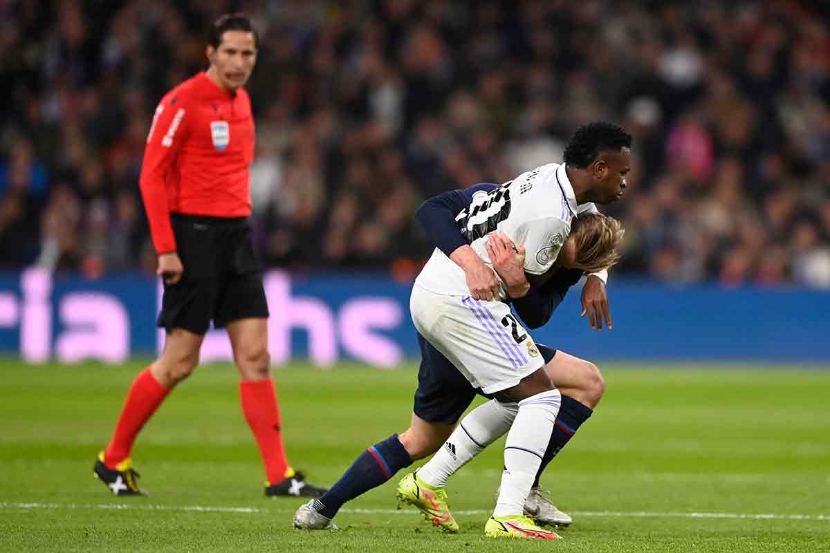 Munuera Montero en el Real Madrid, 0 - Adversario, 1