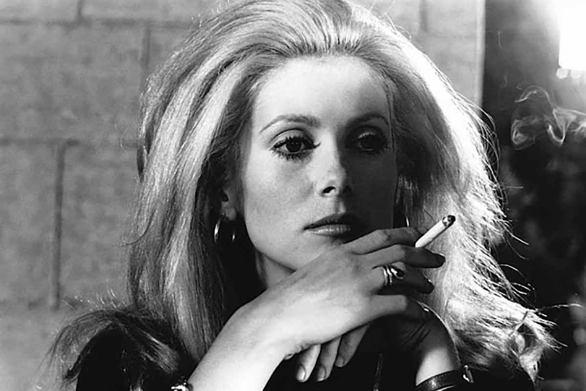 Catherine de nueve