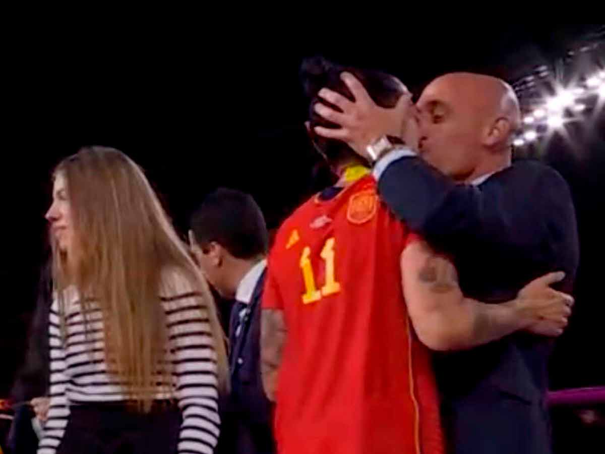 El beso de Rubiales