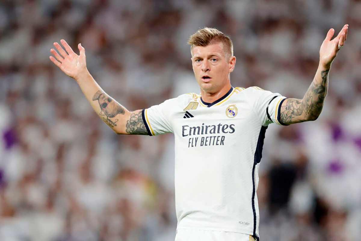 El Madrid sigue jugando a lo que quiere Kroos (o lo intenta)