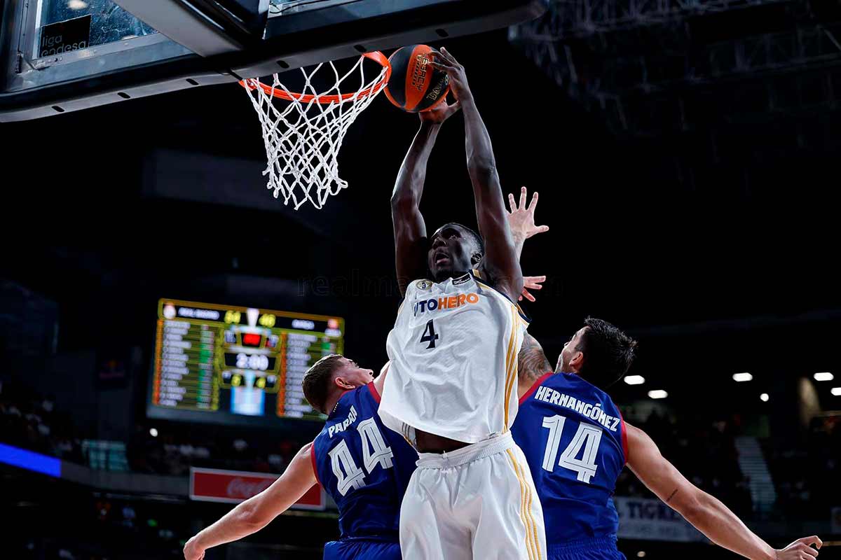 86-79: Un Madrid colectivo se impone al Barça
