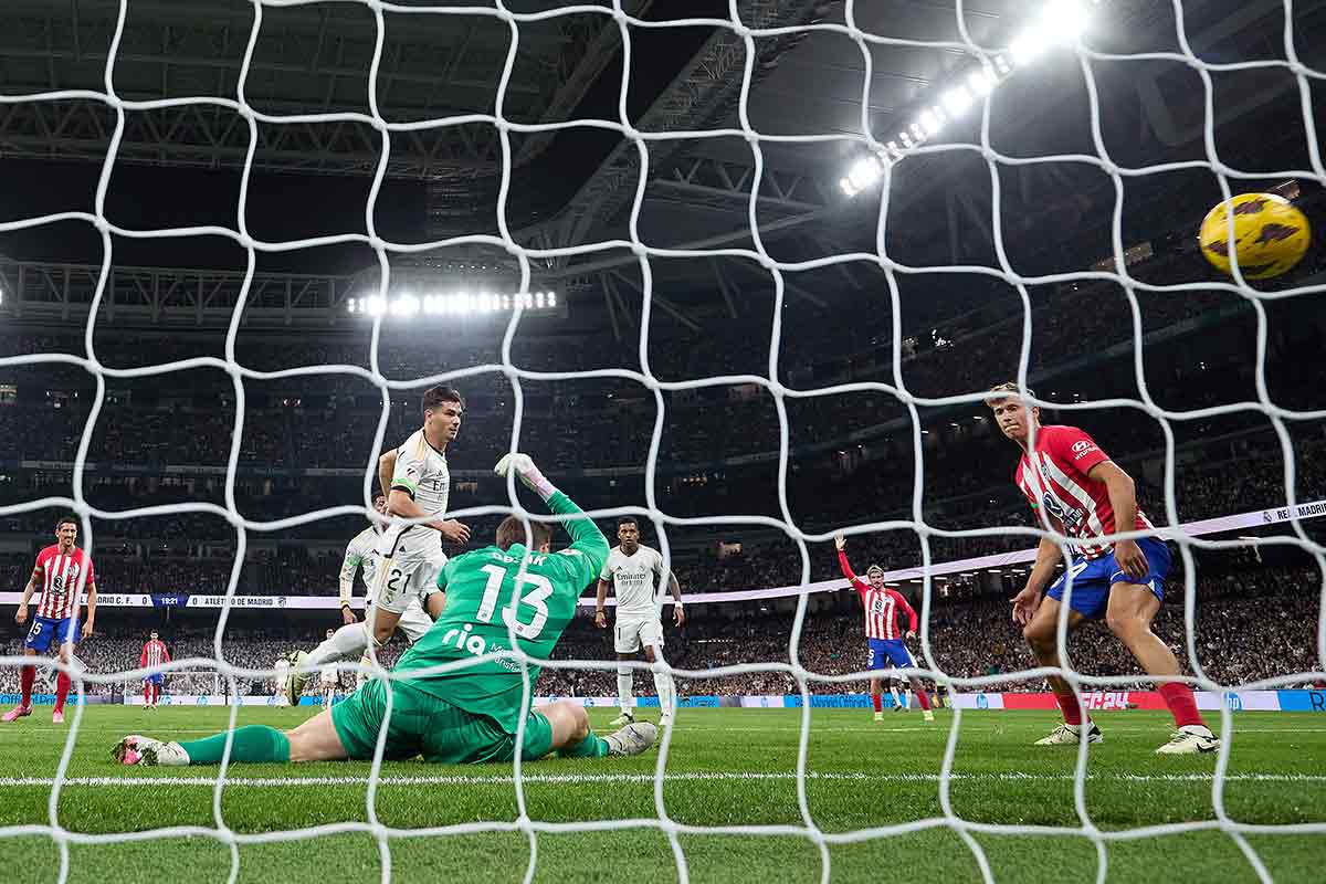 1-1: Sánchez Martínez impone la ley del sistema