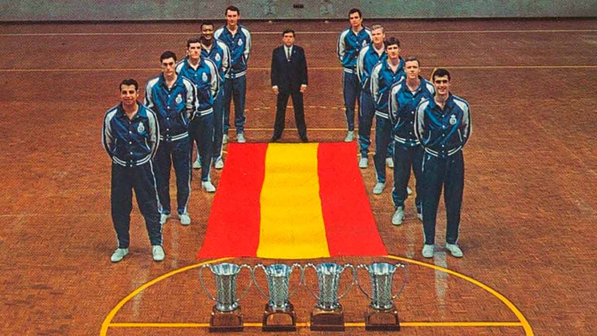El águila que voló de la bandera