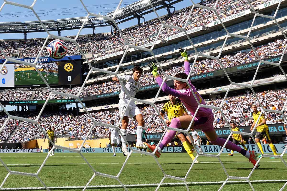 3-2: Rapsodia en blanco y a semifinales