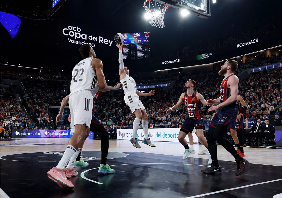 89-100: Frustrante derrota en Valencia