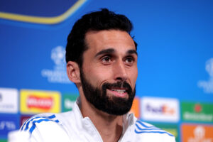 Arbeloa baila con la más guapa