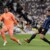 2-1: El Madrid juega con fuego y Courtois lo apaga