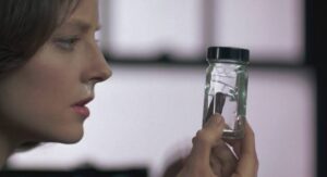 Vicks VaporRub para que no huela el cadáver